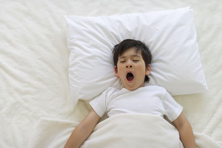 子どもの睡眠障害の症状や対処法、発達障害との関係について解説のタイトル画像