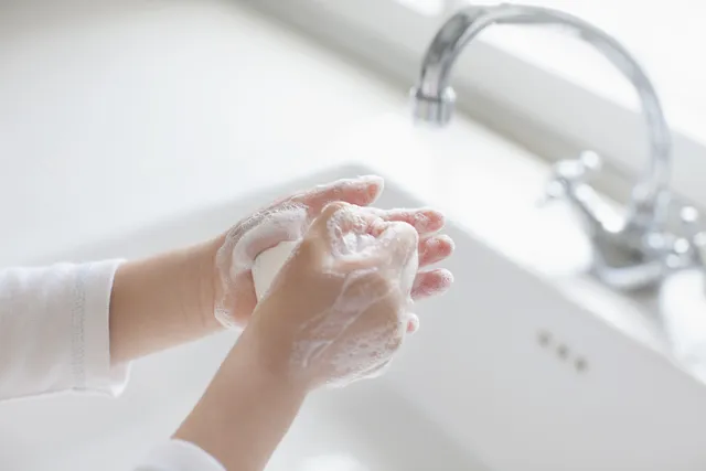 何度も手を洗う、確認する…一見「こだわり」に似ている強迫性障害とはのタイトル画像
