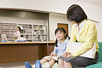 3歳児健診で大変な尿の取り方、聴力検査、視力検査のコツとは?診査内容・持ち物の工夫・体験談などのタイトル画像