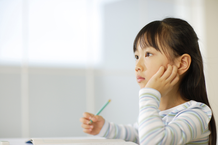 不登校のまま中学へ進学する娘。そのとき、親はどうあるべきかのタイトル画像