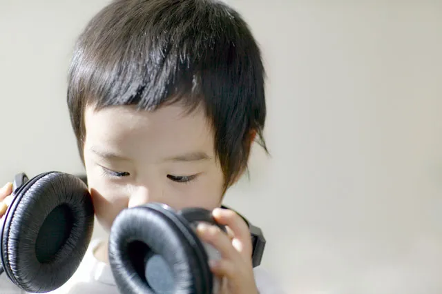 聴覚過敏の子はどんな音が不快なの？息子に聞いてみると意外な答えがのタイトル画像