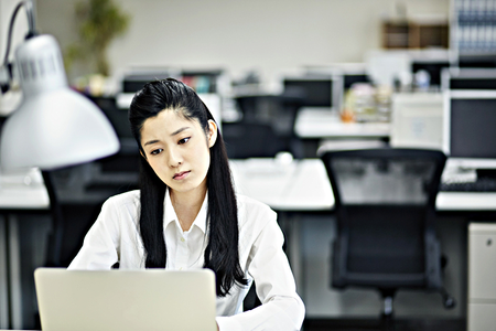 ミュンヒハウゼン症候群とは?仮病とは違う、人からの関心を得たい病気って?のタイトル画像