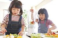 子どもの臨床心理アセスメントとは?知能検査や行動観察からどうやって子どもの特性を把握していくの?のタイトル画像