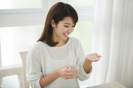 コンサータの効果や副作用は?ストラテラとどう違うの?ADHDのある人に処方される薬コンサータを解説!のタイトル画像