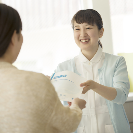 薬物療法についてどこに相談すればいいの?医師や薬剤師、その他の相談先を解説!のタイトル画像