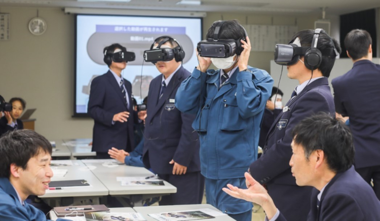 医療少年院の職員と少年がASDのある人の知覚世界をVR体験――知的障害や発達障害がある少年たちの支援での配慮を考えるワークショップを開催のタイトル画像