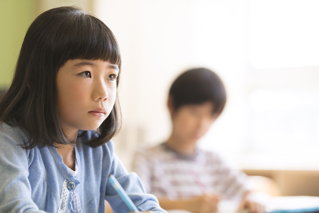 小学校生活はお遊戯会 誰にも理解されず 浮きこぼれていた私 違和感だらけの子ども時代を振り返って 宇樹義子さん連載開始 Litalico発達ナビ