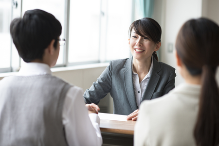 発達、不登校の相談から、学校に配慮を求めるときの仲介までーー小学校時代を支えてくれたスクールカウンセラー、私たち親子の活用方法のタイトル画像