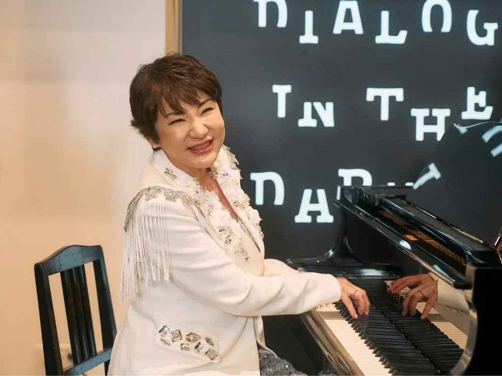 【12月6・7日限定】「ロマンスの神様の日」広瀬香美✕ダイアログ・イン・ザ・ダークスペシャルコラボ！暗闇で見つける温かな「つながり」体験のタイトル画像