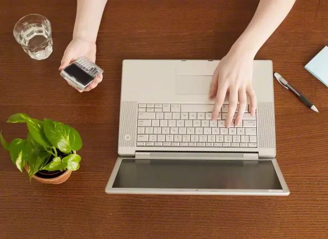 「頭の中はフル回転!?」喋りまくっては疲れ切って荒れる娘の画像