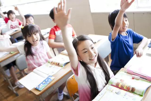 発達障害の子どもが通常学級に進級する場合、先生やママ友に伝えておくべきことは？の画像