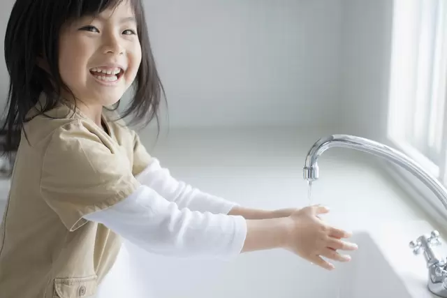 息子の歌声はまるで騒音…イライラする家族を見て、娘が言ったひとことの画像