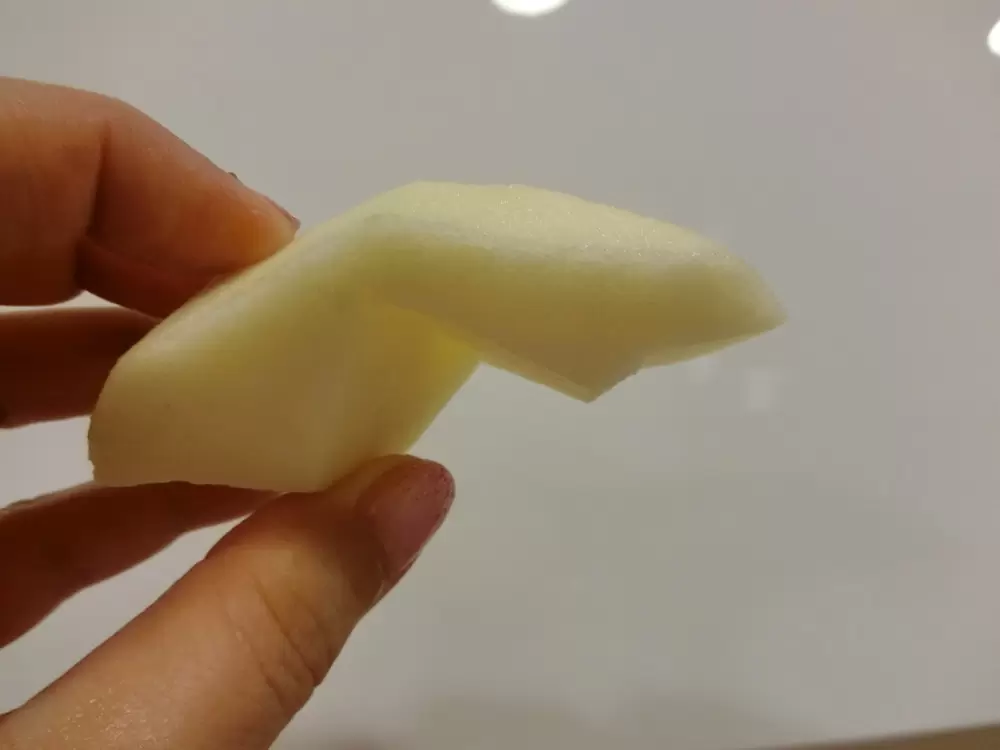 ポイントは3つ！自閉症の息子の「できる！」を育んだリンゴの皮むき練習法の画像