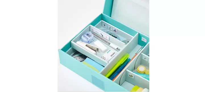 スライドトレーで出し入れがスムーズ