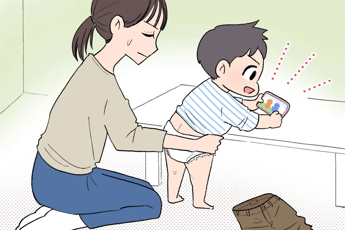 多動で、スマホで動画を見せて動きを止めている間にしかオムツ替えができなかった息子
