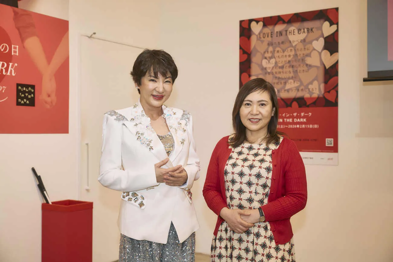 公式アンバサダーを務める音楽家・広瀬香美さん（左）、ダイアローグ・ジャパン・ソサエティ代表理事の志村季世恵さん（右）