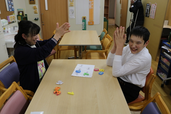 児童発達支援ふわり本町/スタッフの専門性・育成環境