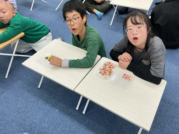 夢門塾淵野辺/アイロンビーズ、プラ板制作✨