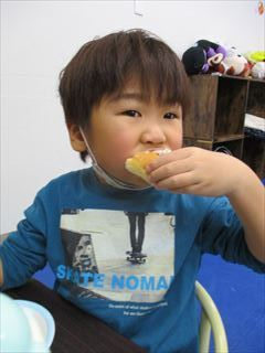 ライズ児童デイサービス小田栄/おやつコッペを作ってみましょう！ー1月の調理レクー