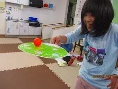 ライズ児童デイサービス小田栄/ピンポンバランスゲームをやりましょう！