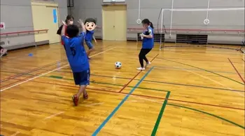  サッカー療育　カノアスFC平松本町/パス！！