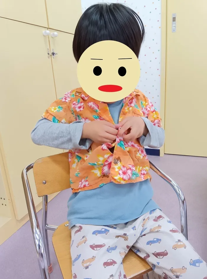 トミーズ/ボタンはめられるかな？