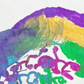 ジュニアスクール虹の橋フレンズ港教室/筆と絵の具を使って季節の壁紙を製作しました
