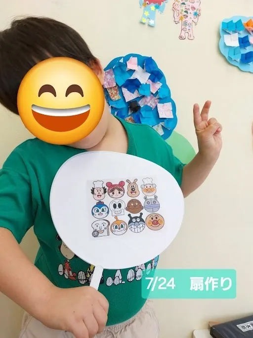 【理学療法・療育ヨガ】独自のプログラムもりだくさん★キッズプライム牛久教室/7月24日　オリジナルうちわ作りにチャレンジ！🎨🍃
