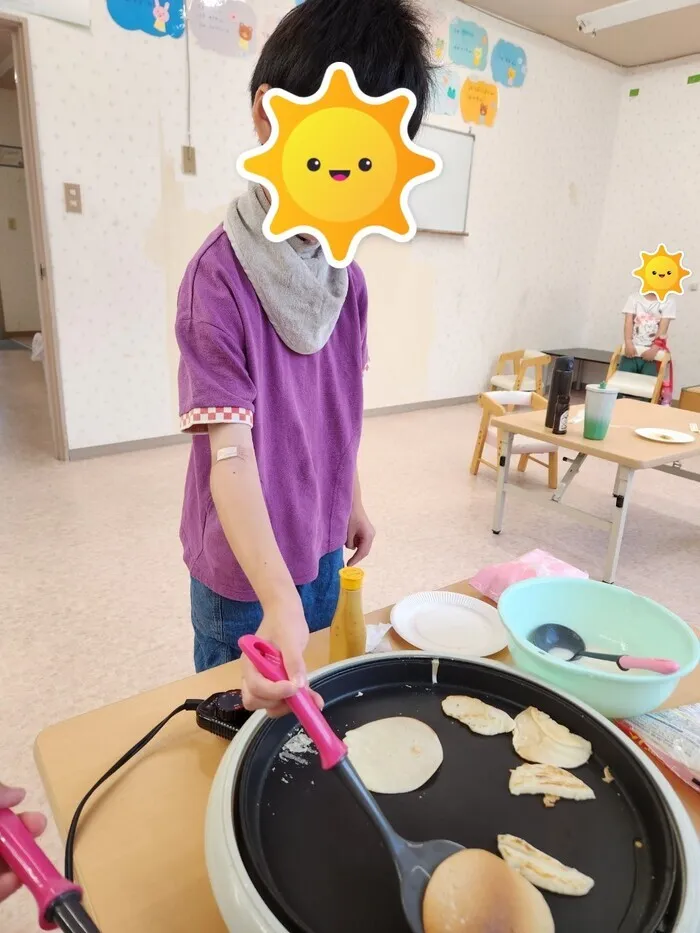 総合発達支援デイサービス　きぼう/放課後等デイ活動紹介：おやつづくり🥞