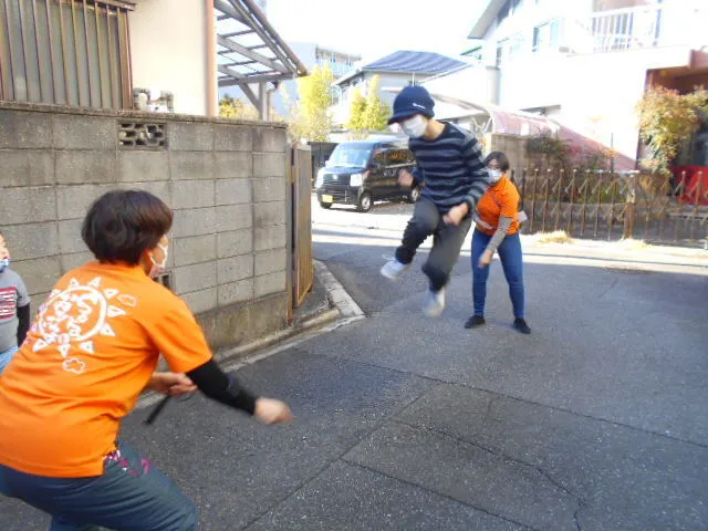 ヒーリングルーム　Soraとおひさま/縄跳びをしてみよう♪