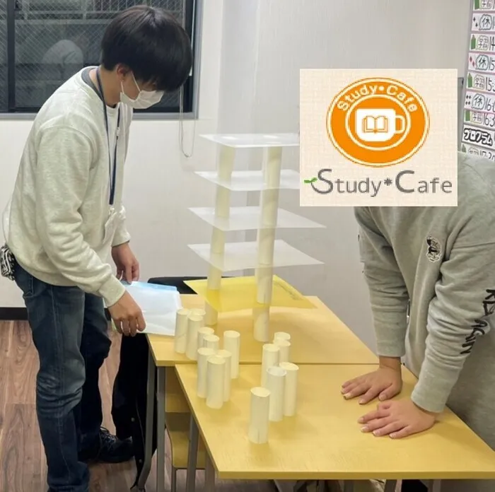 Study＊Cafe千種(学習支援型・放課後等デイサービス)/トイレットペーパーの芯タワーをつくろう