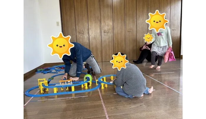 チャイルドクラブ なでしこ/🌻🚅🎵プラレールで創造力高まる!!🎵🚅🌷