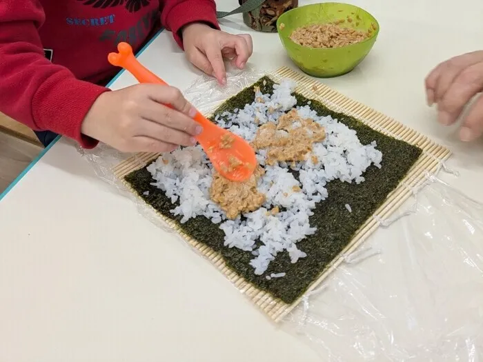 あみりあ新小岩/【食育】納豆巻き