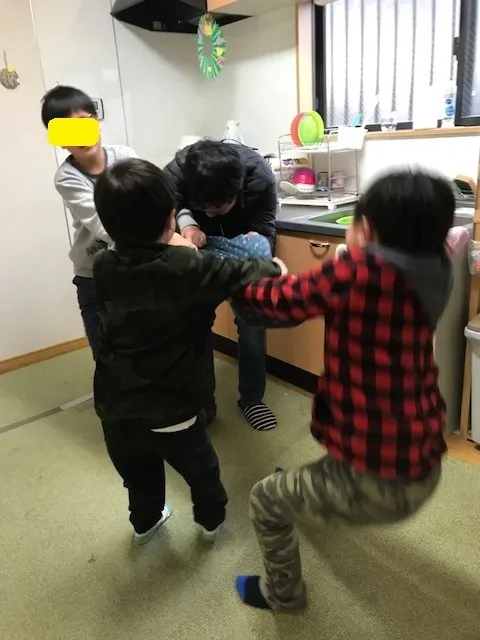 子ども発達支援 あさひ学苑 厚木校/ザブトン取り