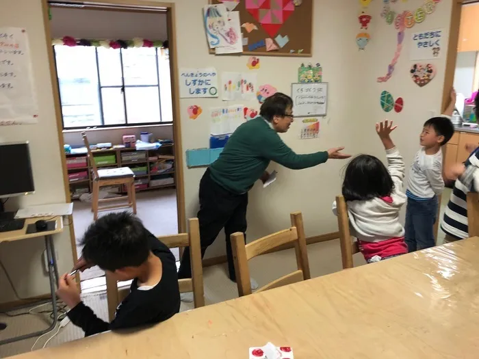 子ども発達支援 あさひ学苑 厚木校/口パククイズ