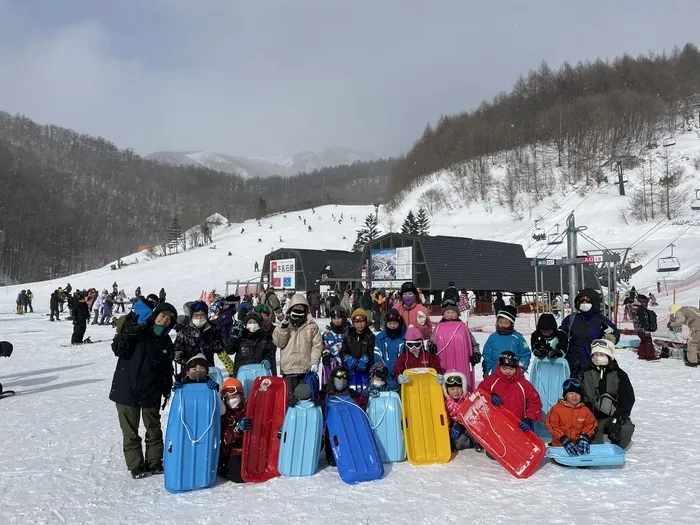 ジーニアス/雪山ソリ活動😆