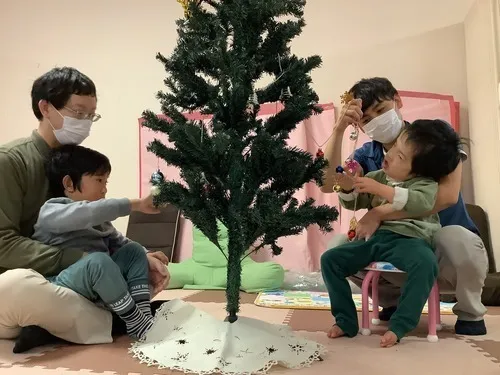 さわやか愛の家むなかた館/クリスマスツリー飾り付け☆