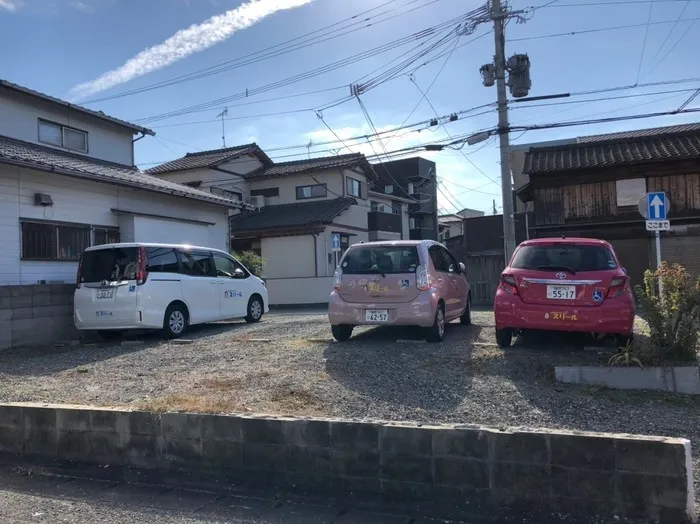 送迎車 ノア②・パッソ・ヴィッツ