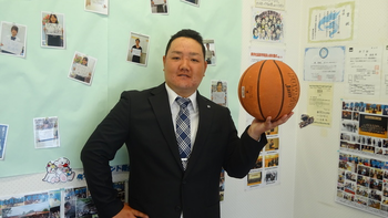 興学社高等学院 ー子どもの特性を受け入れる普通高校ー/ 【保健体育科・栄養学等】秋元 浩太郎