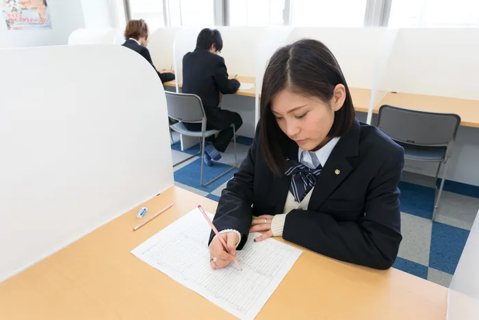 興学社高等学院 ー子どもの特性を受け入れる普通高校ー/日常の支援風景