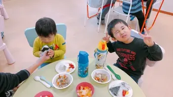 こぱんはうすさくら 立川幸町教室/昼食作り②～おにぎり・豚汁・フルーツポンチ～