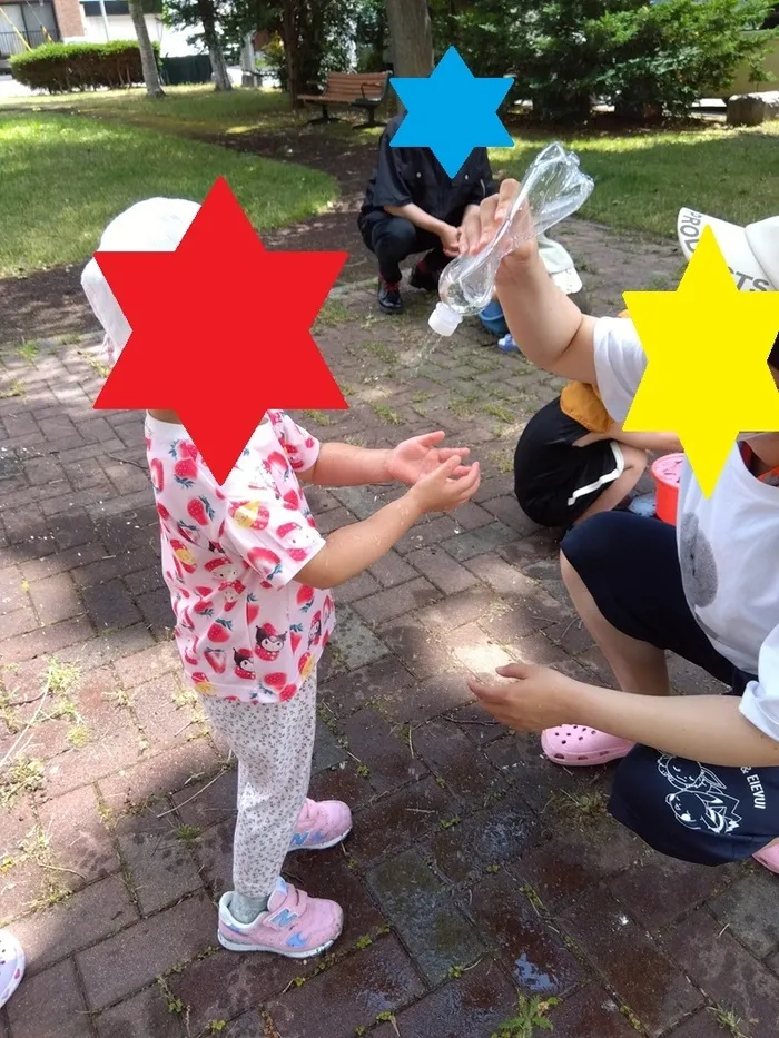児童発達支援　きっずい～らいふ/楽しい水遊び🔫