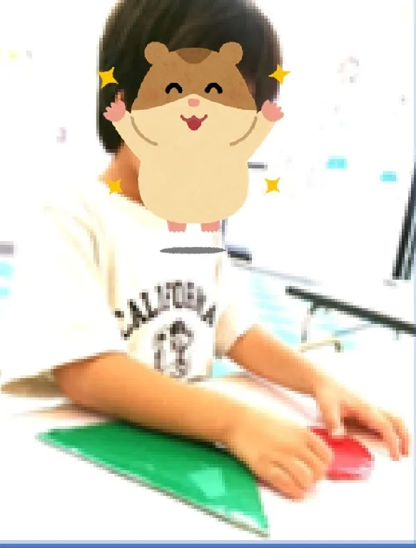 こども発達支援 親どりこんこん/微細運動は形合わせをしたよ☆