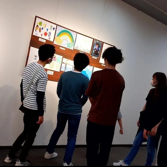 体験重視型放課後等デイサービス「ぴすと学舎・プラス」/絵画展へ行こう😊🖌