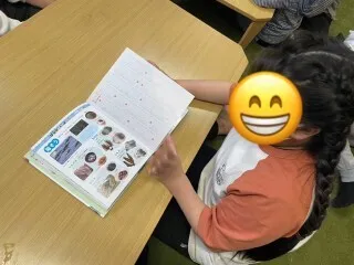 【楽しいイベント盛りだくさん！】　放課後等デイサービスアクティブ/読書・リラックス📖