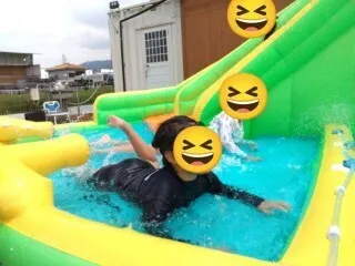 【楽しいイベント盛りだくさん！】　放課後等デイサービスアクティブ/水遊び⛲～秘密基地～