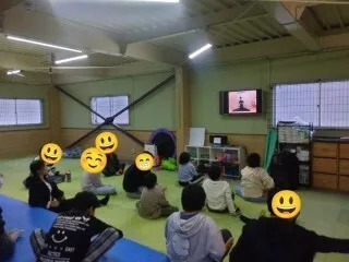 【楽しいイベント盛りだくさん！】　放課後等デイサービスアクティブ/ストレッチ運動🧘‍♀️