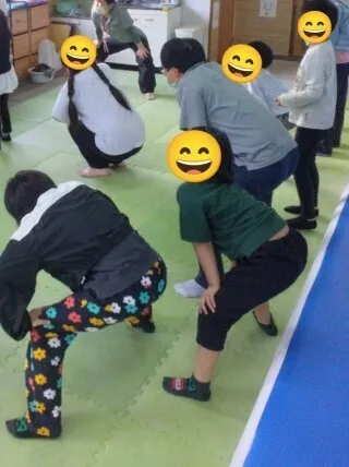 【楽しいイベント盛りだくさん！】　放課後等デイサービスアクティブ/ストレッチ運動🧘‍♀️