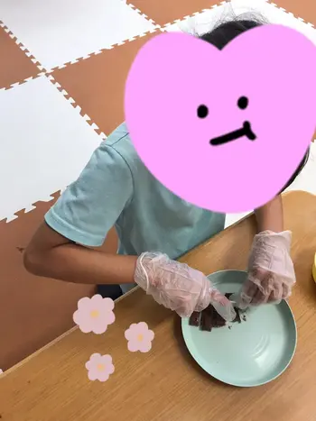 放課後デイサービス toiro 青葉台/アイスケーキ作り♡