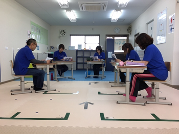 運動と学習による子供の自立支援教室 みらい竹鼻第一教室/スタッフの専門性・育成環境